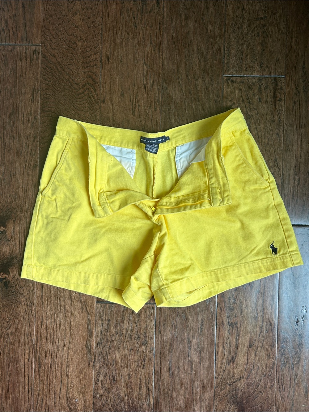 Ralph Lauren Sport size 8 Women’s Yellow Chino Shorts